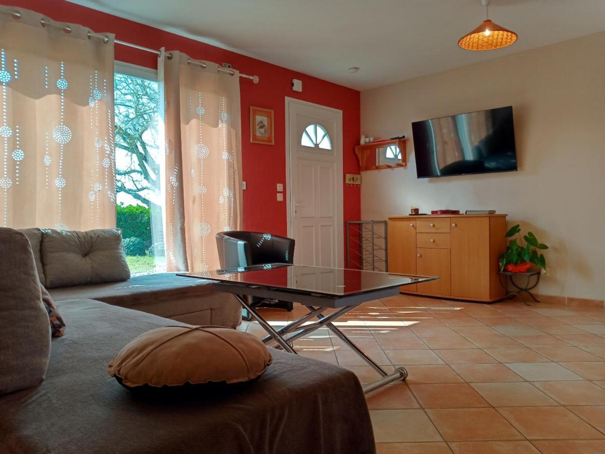Au Petit Lieu-Dit Anglade Dış mekan fotoğraf